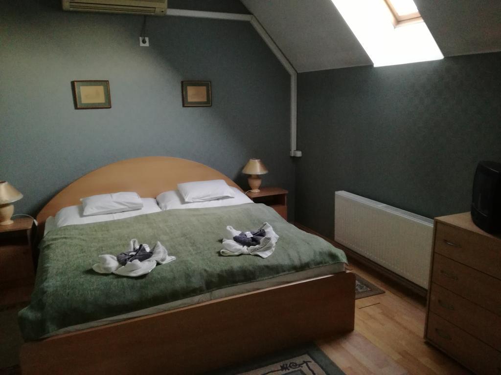 Hotel Arany Trofea Eger Eksteriør bilde