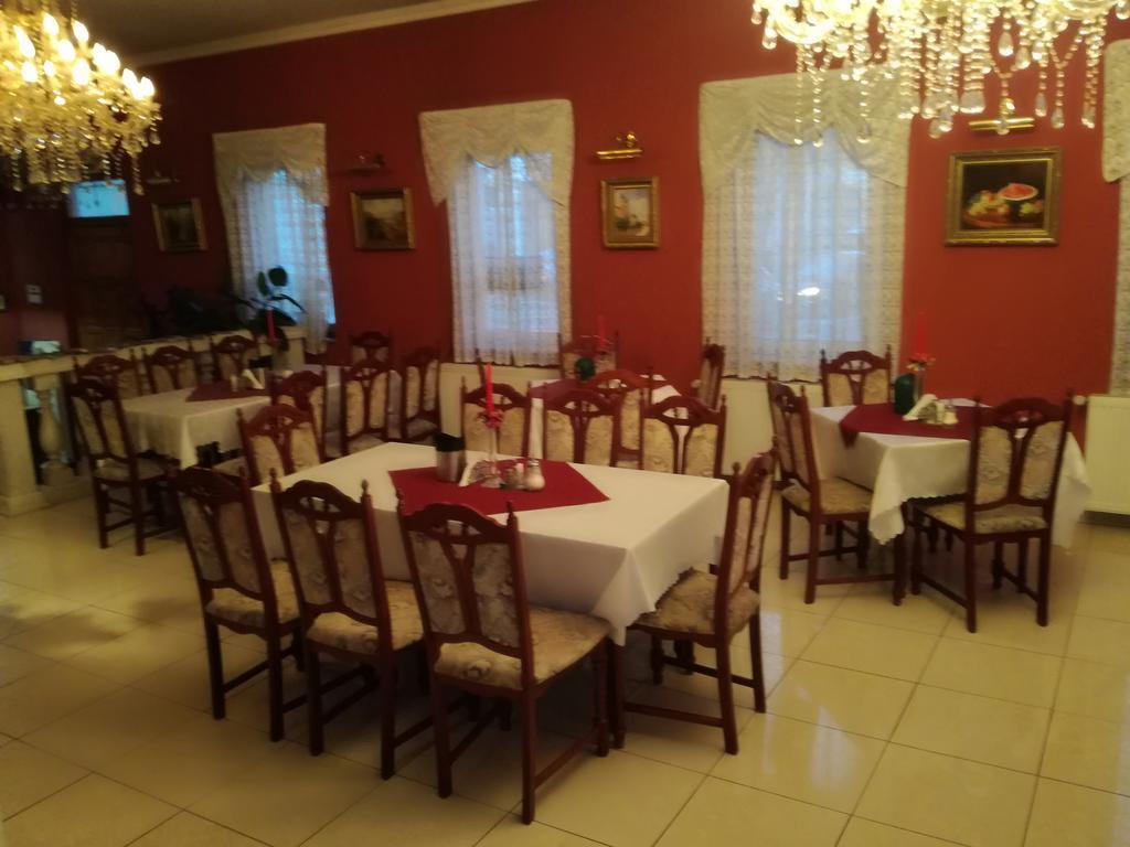 Hotel Arany Trofea Eger Eksteriør bilde