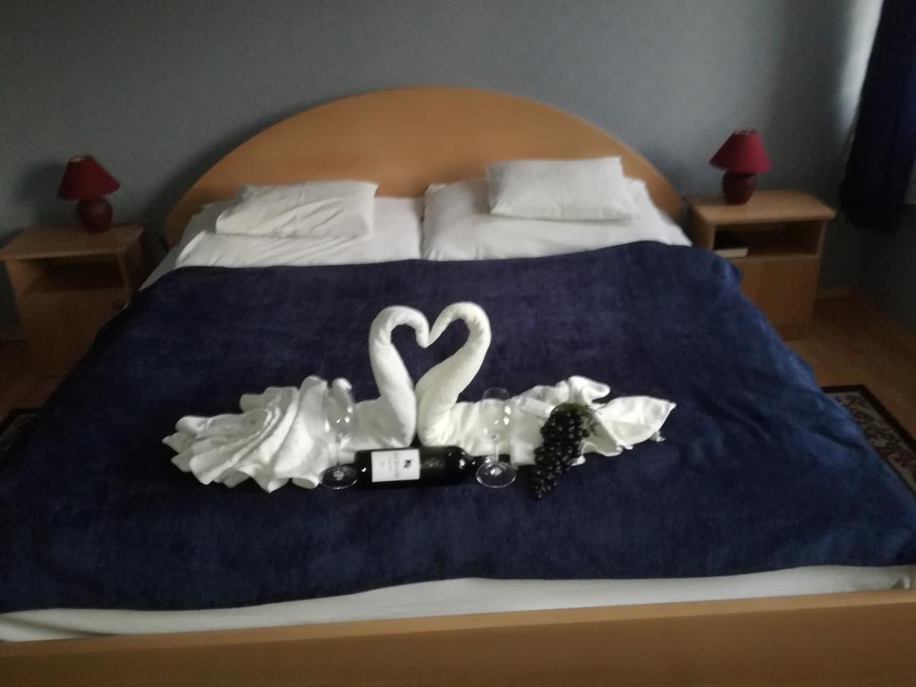 Hotel Arany Trofea Eger Eksteriør bilde