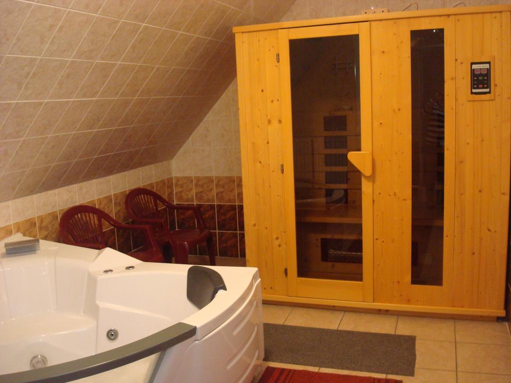 Hotel Arany Trofea Eger Eksteriør bilde