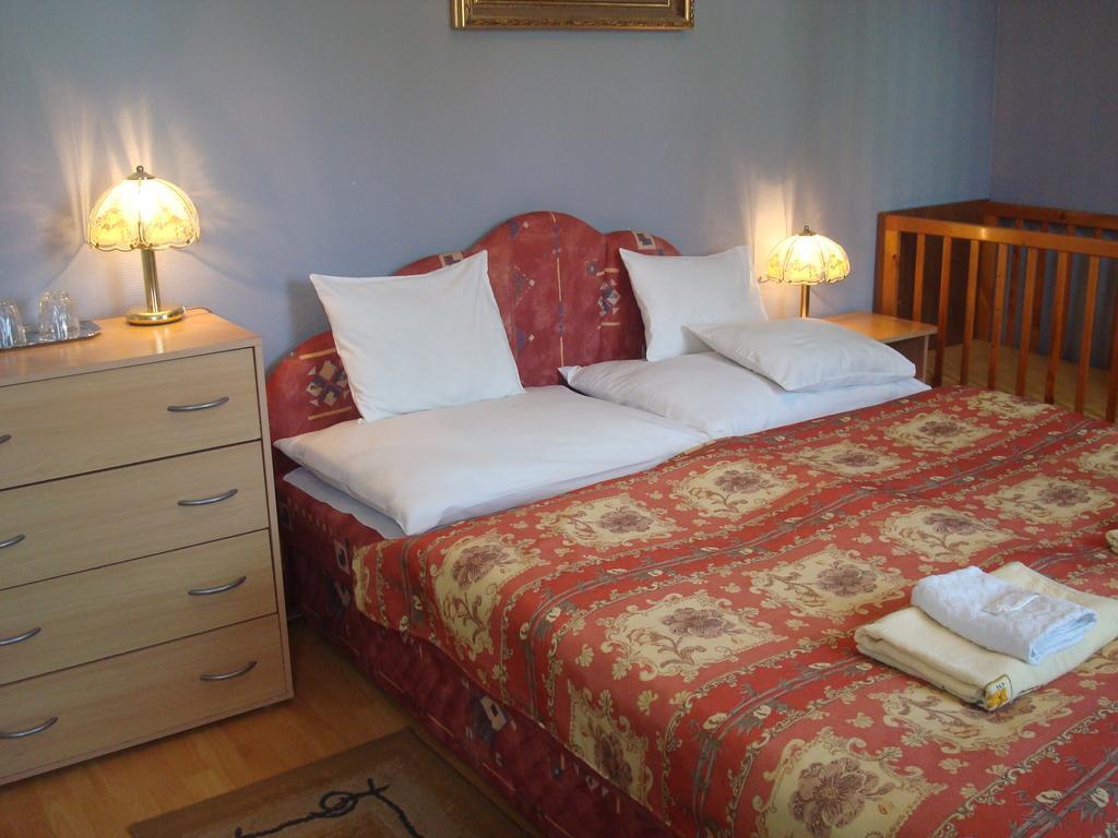 Hotel Arany Trofea Eger Eksteriør bilde