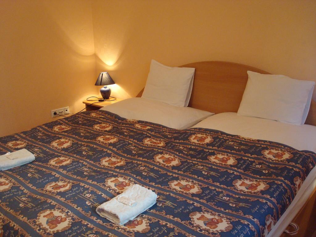 Hotel Arany Trofea Eger Eksteriør bilde